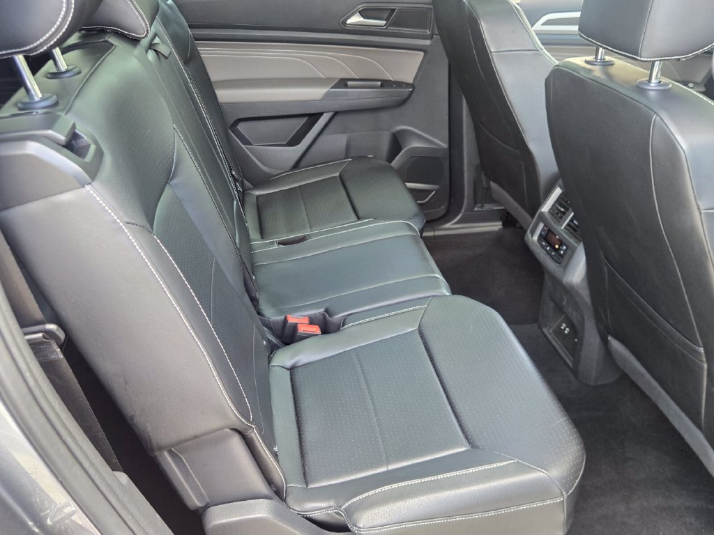 Certified 2022 Volkswagen Atlas SE FWD image 18