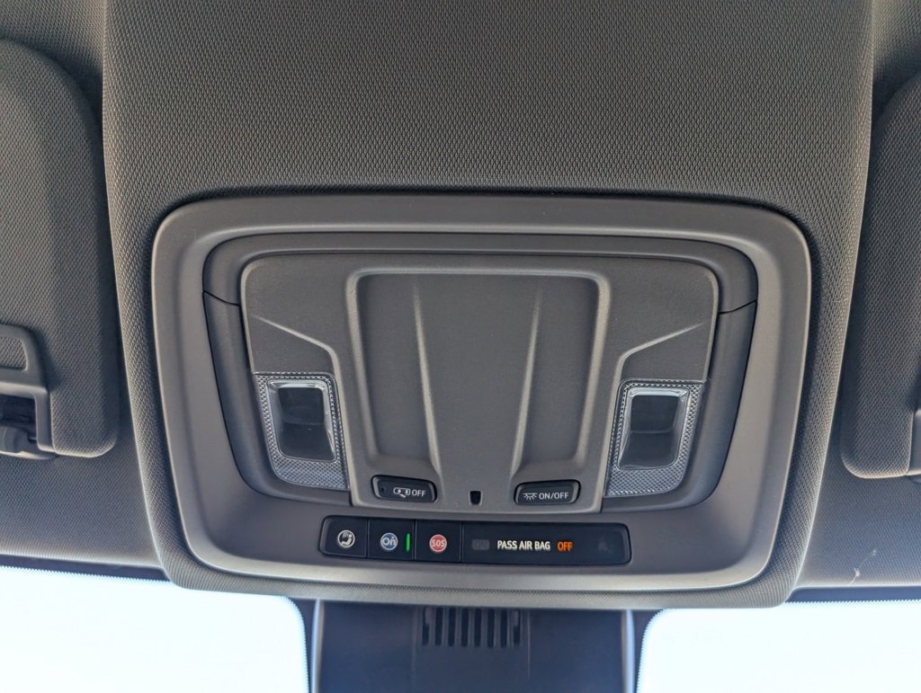 New 2025 GMC Sierra 1500 Elevation image 21