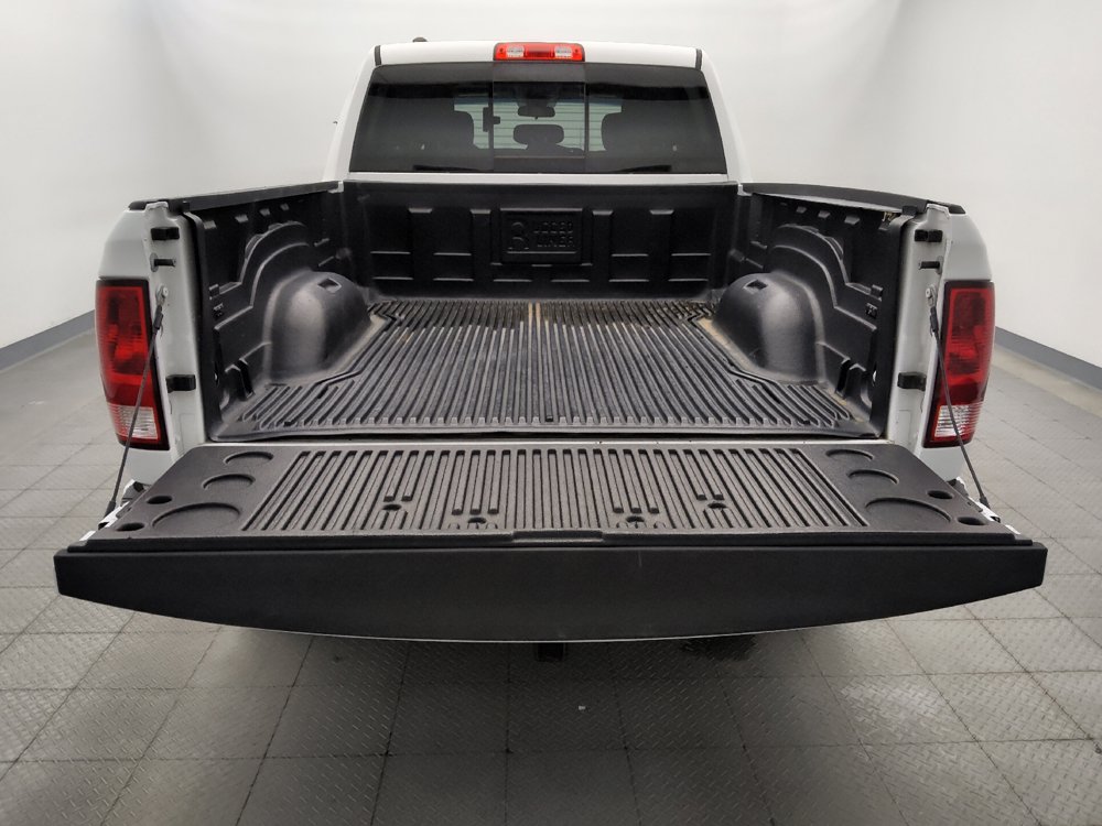 Used 2019 RAM 1500 Classic SLT RWD image 29