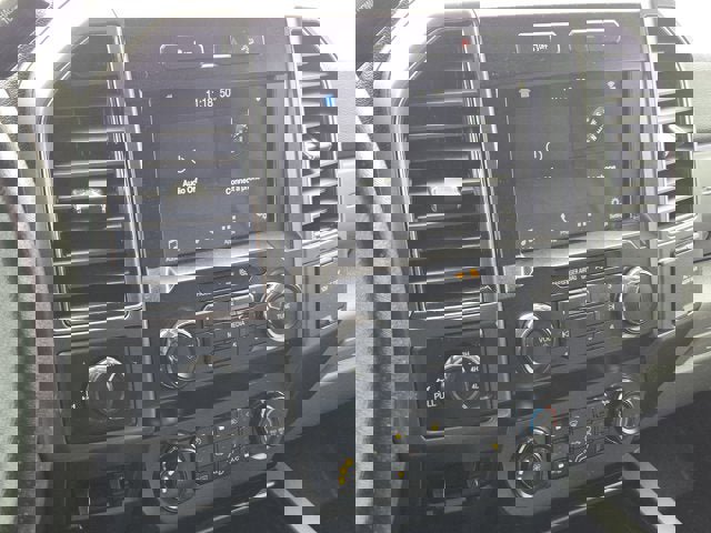 Used 2019 Ford F250 XLT w/ XLT Premium Package image 24