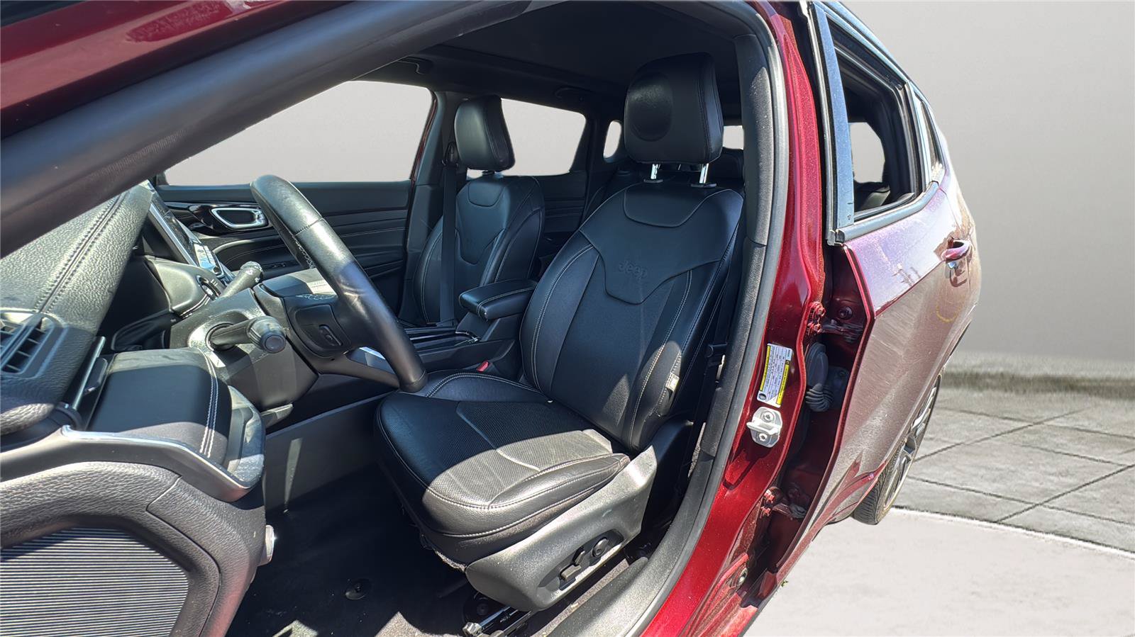 Certified 2022 Jeep Compass High Altitude AWD/4WD image 18