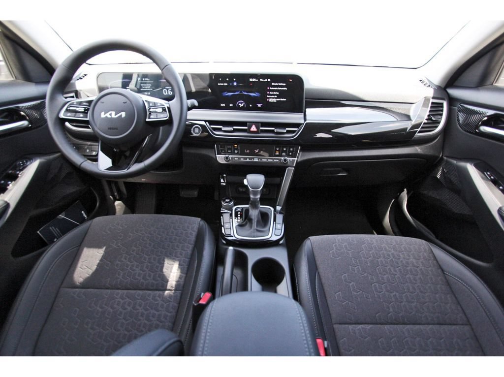 New 2026 Kia Seltos S FWD image 10