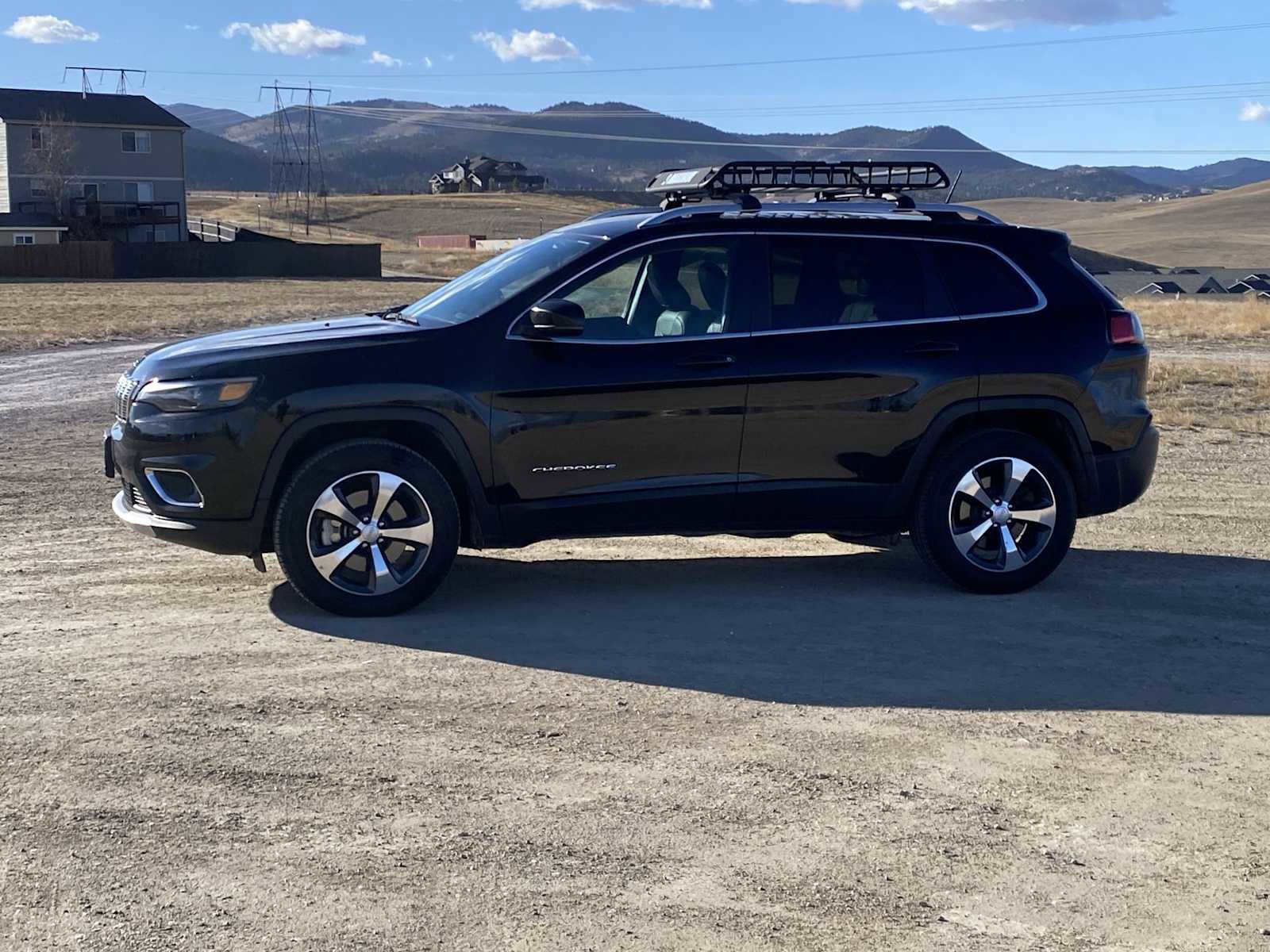 Used 2019 Jeep Cherokee Limited image 10