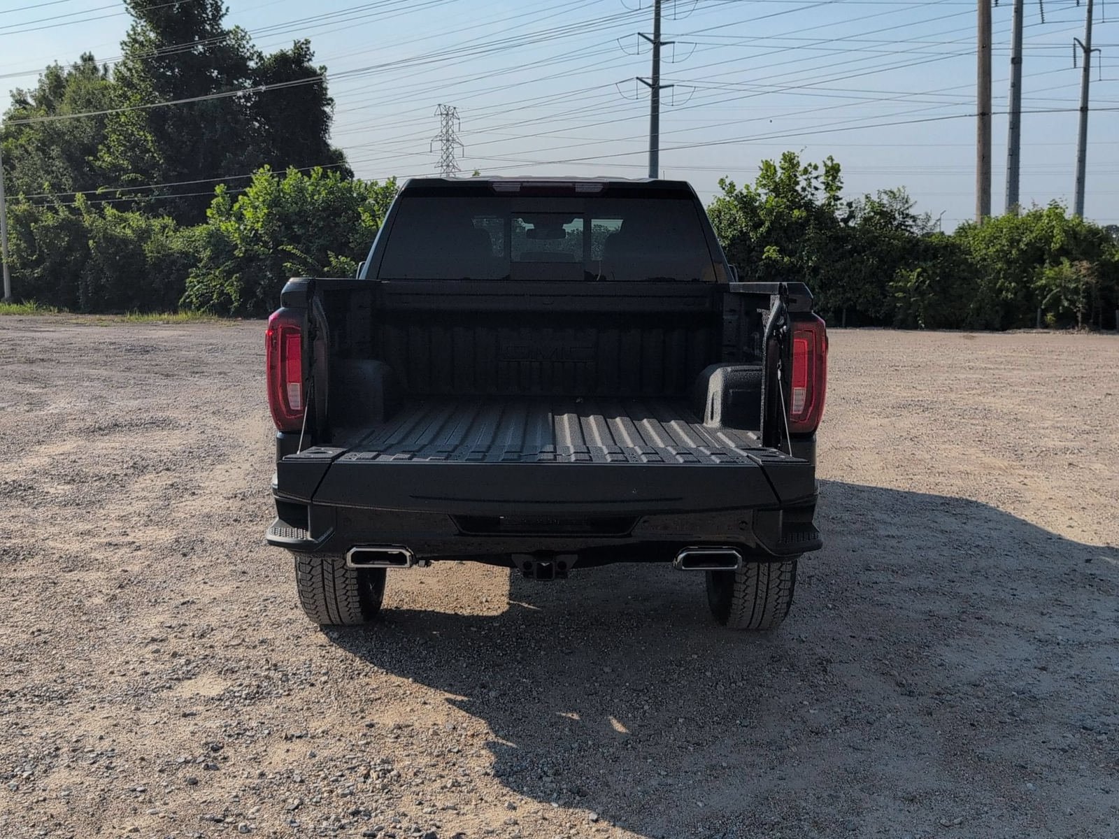New 2026 GMC Sierra 1500 AT4 w/ AT4 Preferred Package AWD/4WD image 4