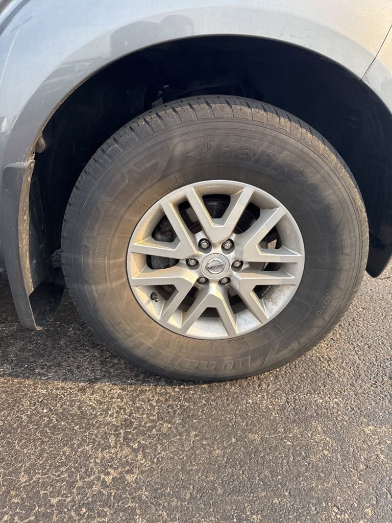 Used 2020 Nissan Frontier SV image 13