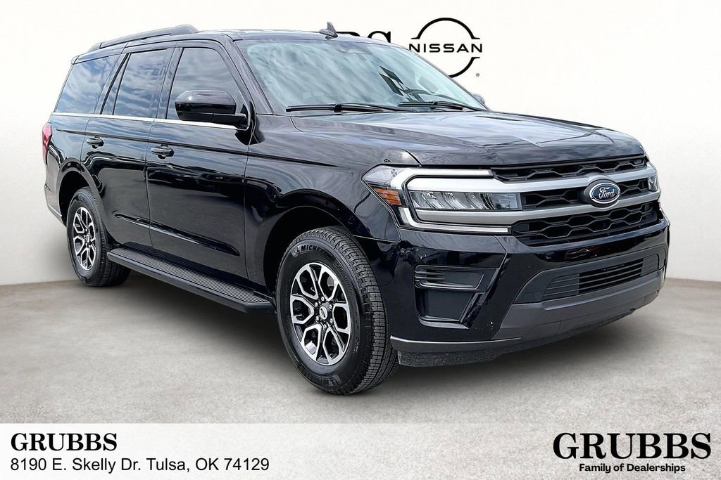 Used 2024 Ford Expedition XLT RWD image 1