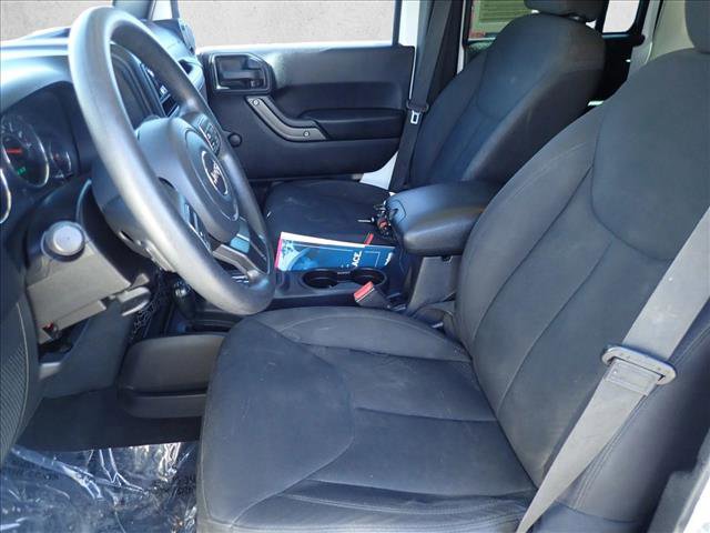 Used 2016 Jeep Wrangler Unlimited Sport w/ Max Tow Package AWD/4WD image 11