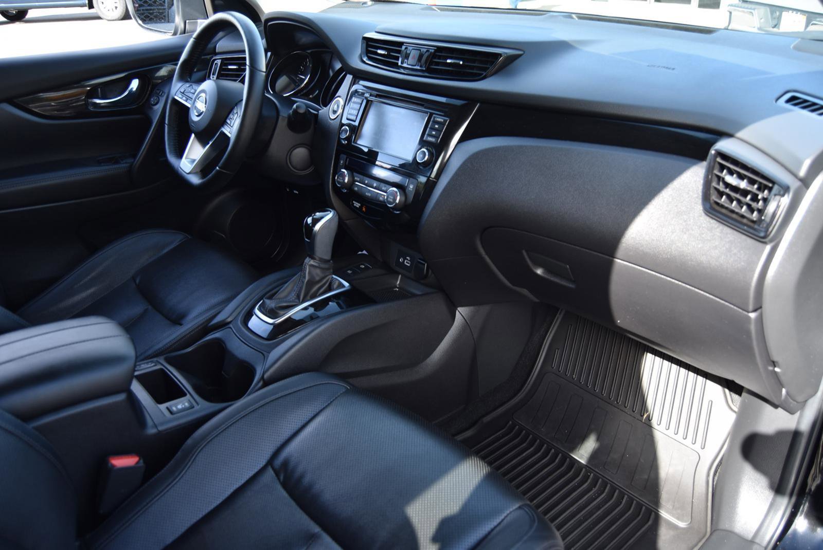 Used 2022 Nissan Rogue Sport SL image 7