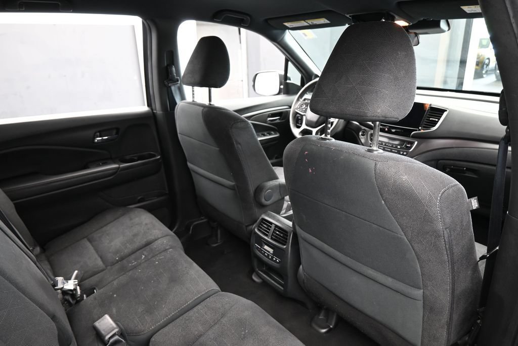 Used 2022 Honda Pilot Sport image 41