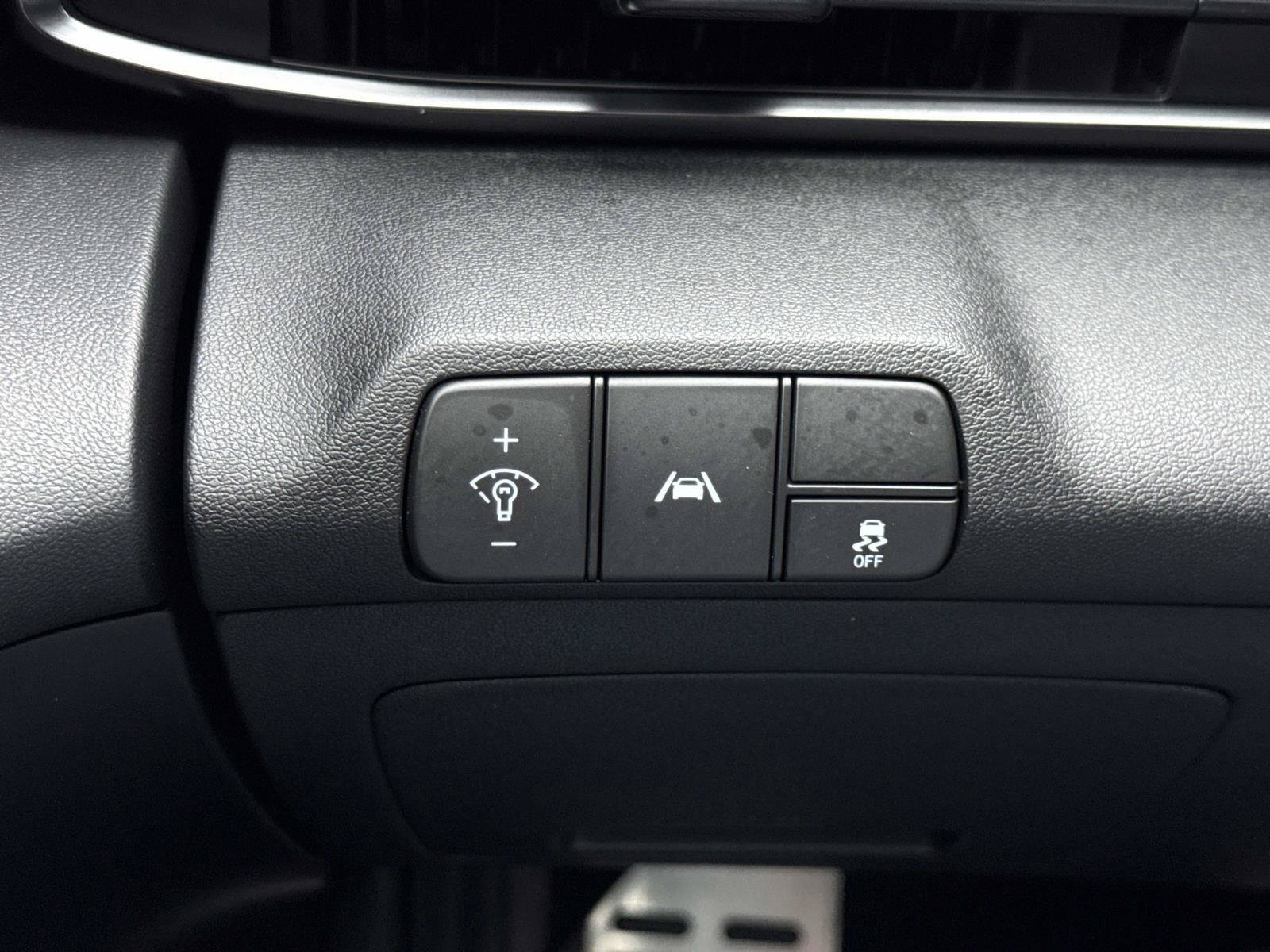 Certified 2021 Hyundai Elantra N Line FWD image 14