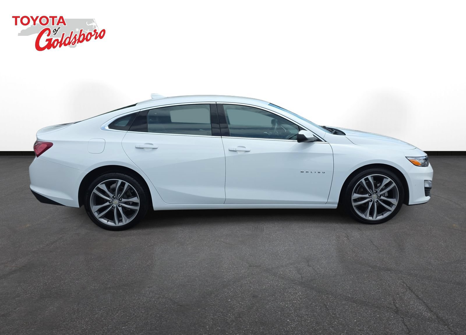 Used 2024 Chevrolet Malibu LT FWD image 4
