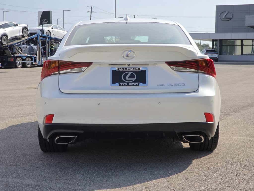 Used 2018 Lexus IS 300 AWD w/ Premium Package image 9