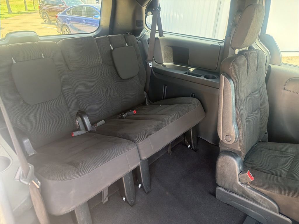 Used 2020 Dodge Grand Caravan SE FWD image 22