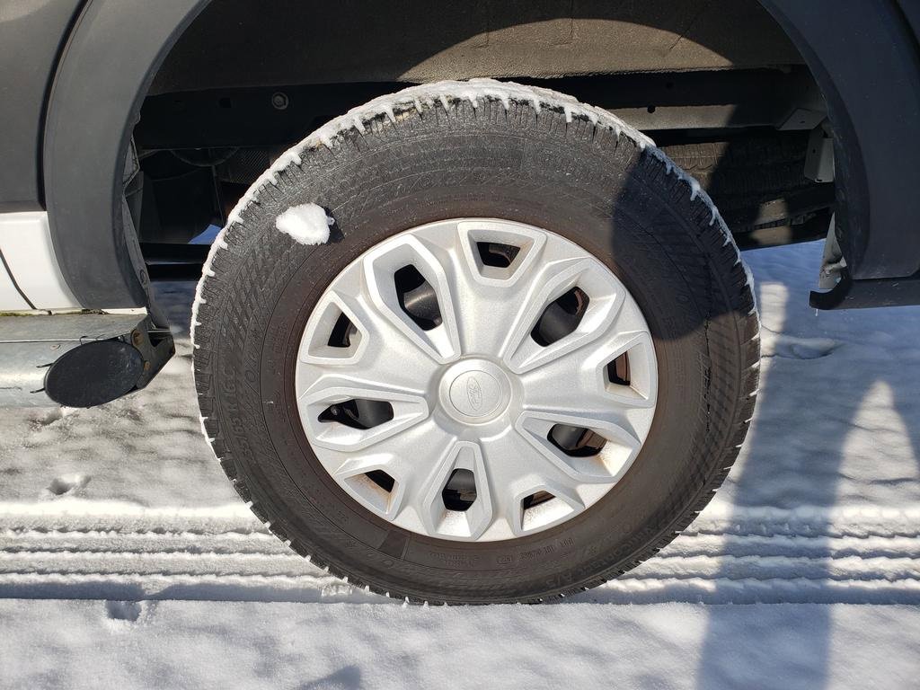 Used 2024 Ford Transit 250 Low Roof w/ Exterior Upgrade Package image 48