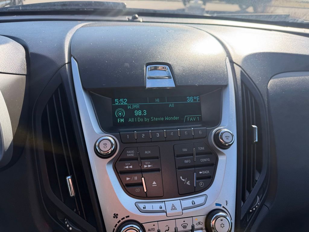 Used 2010 Chevrolet Equinox LT w/ Chrome Appearance Package image 18