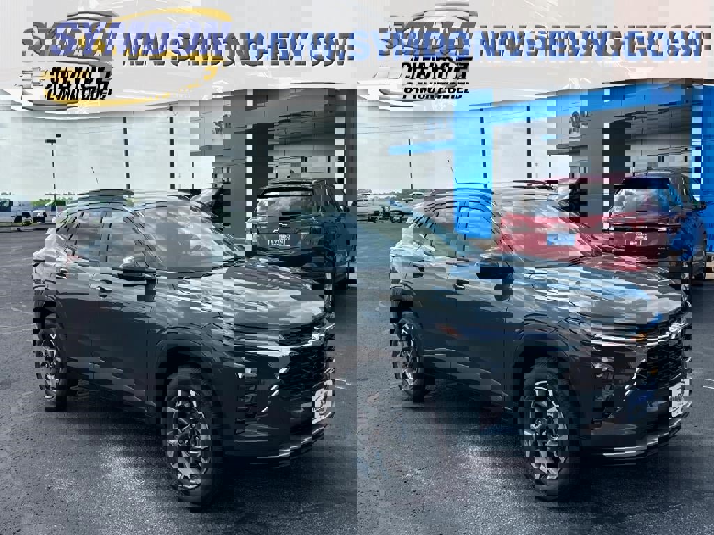 New 2025 Chevrolet Trax LT w/ LT Convenience Package image 1