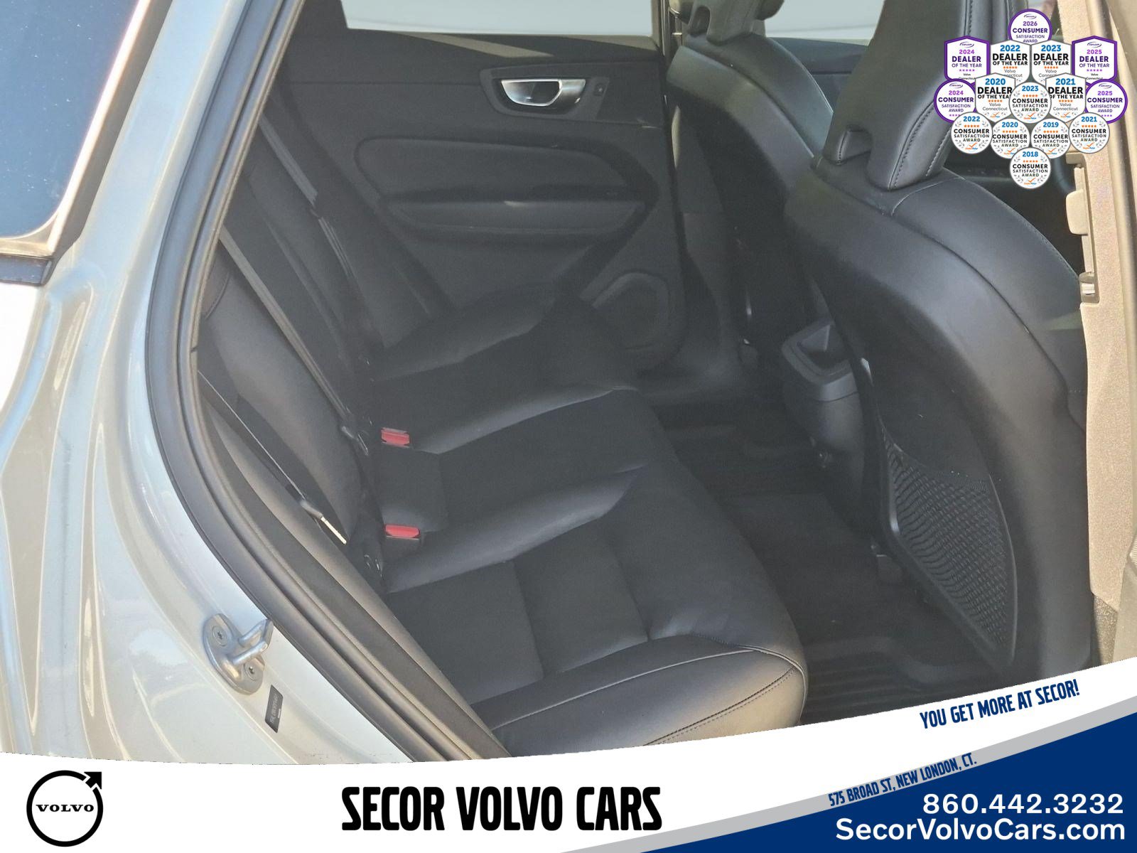Certified 2024 Volvo XC60 B5 Core w/ Protection Package Premier AWD/4WD image 21