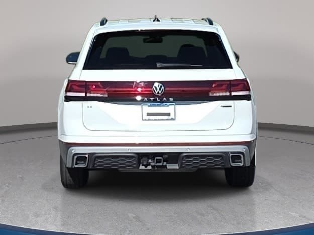 Used 2026 Volkswagen Atlas Peak Edition AWD/4WD image 6