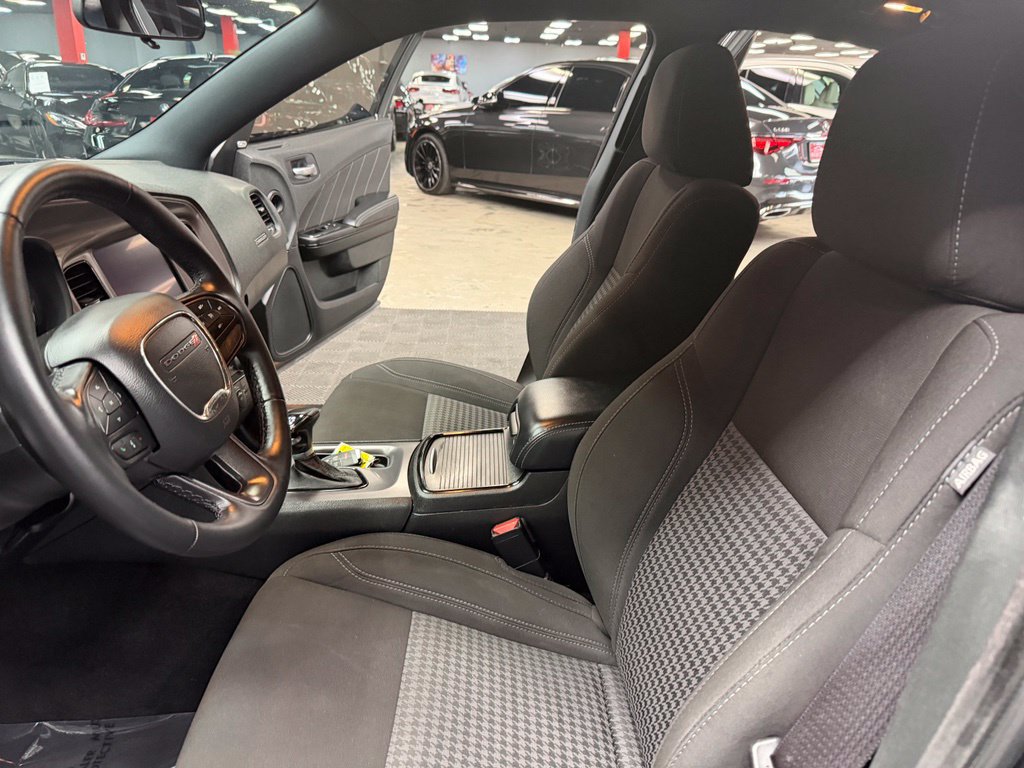 Used 2023 Dodge Charger SXT w/ Blacktop Package RWD image 33
