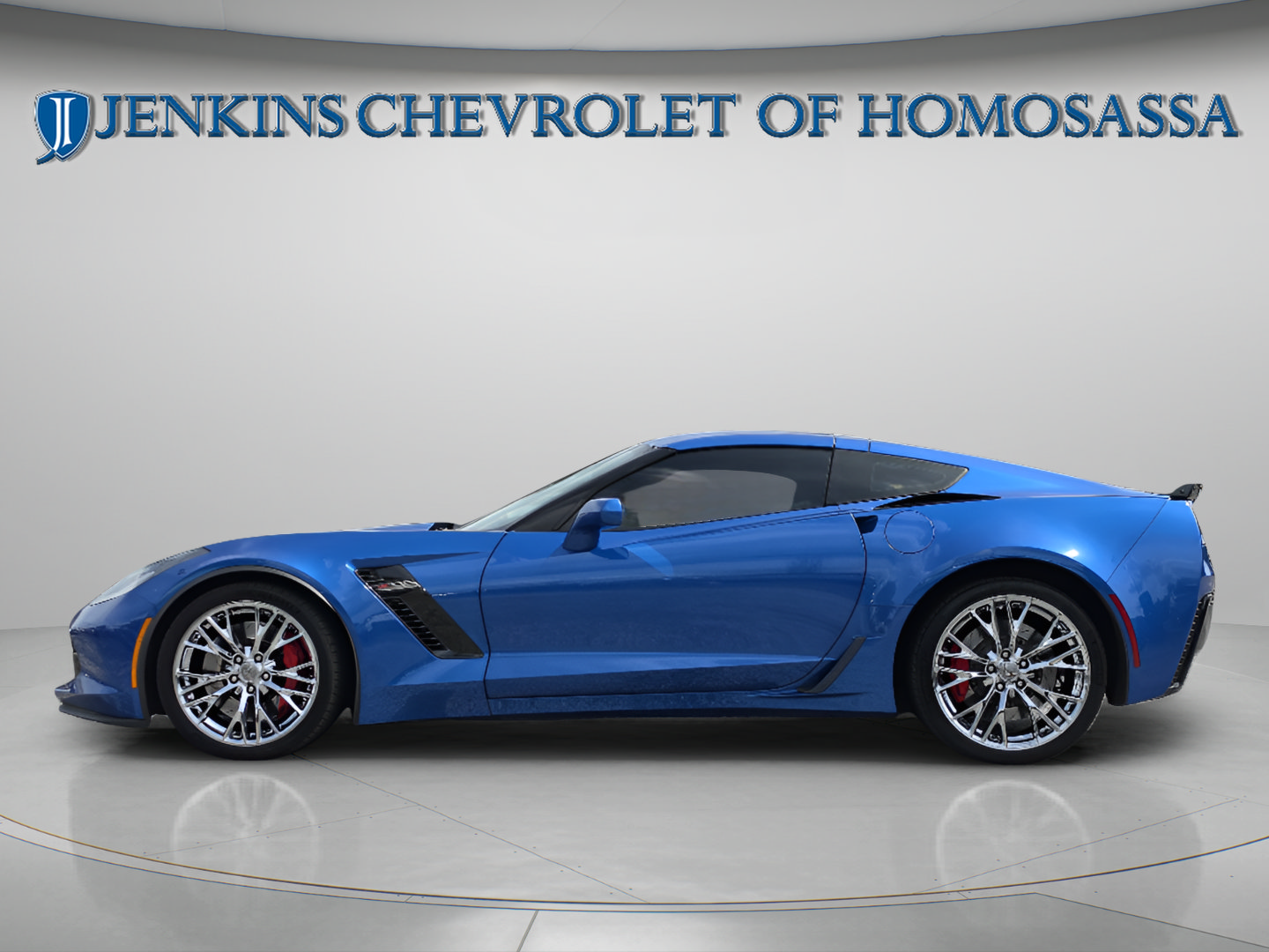 Used 2015 Chevrolet Corvette Z06 w/ 3LZ Preferred Equipment Group RWD image 9