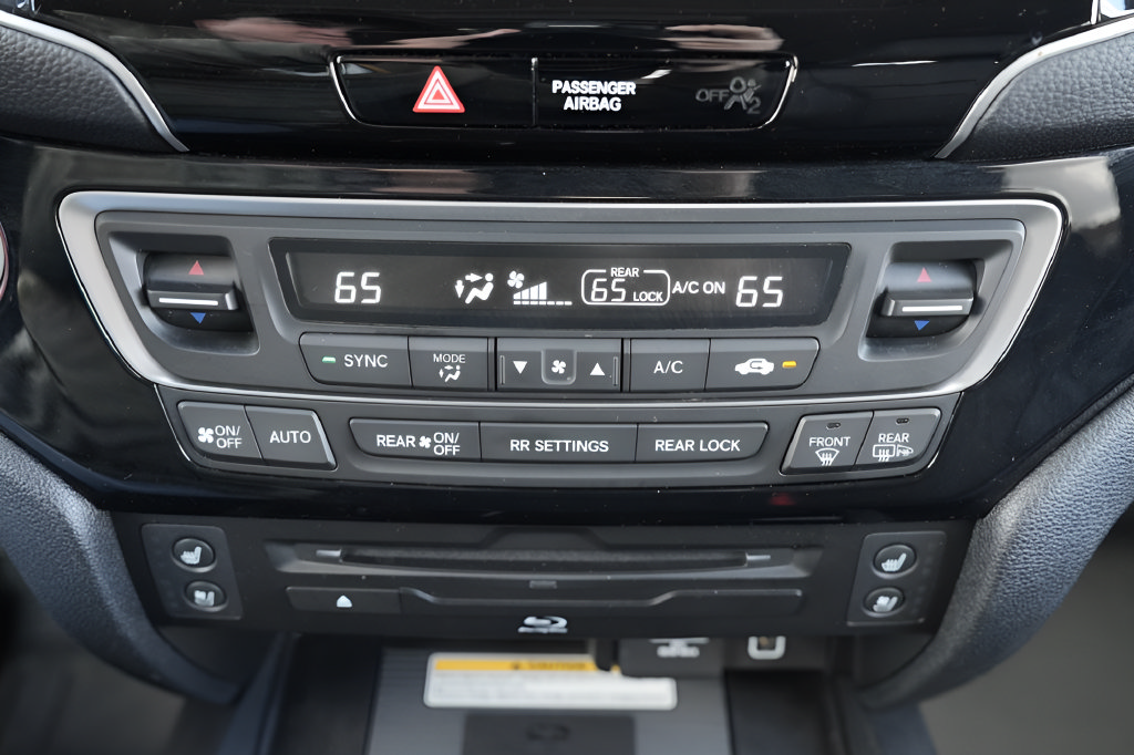 Used 2022 Honda Pilot Elite image 40