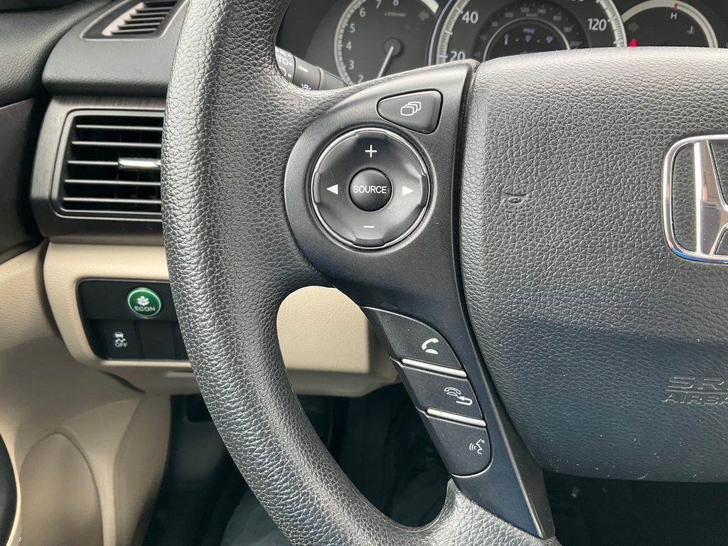 Used 2015 Honda Accord EX image 5