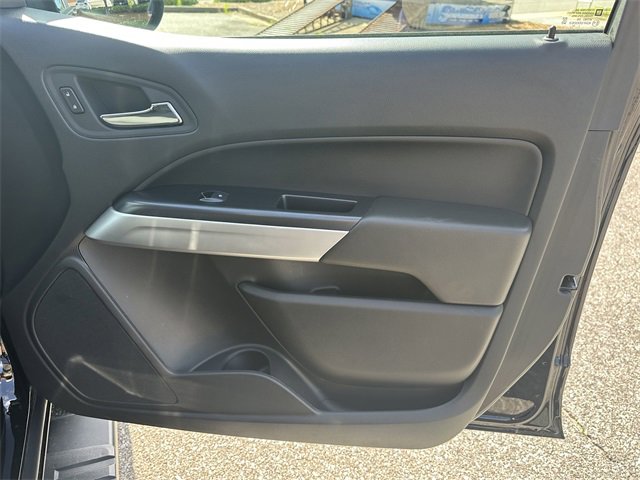Used 2022 Chevrolet Colorado LT w/ LT Convenience Package image 14