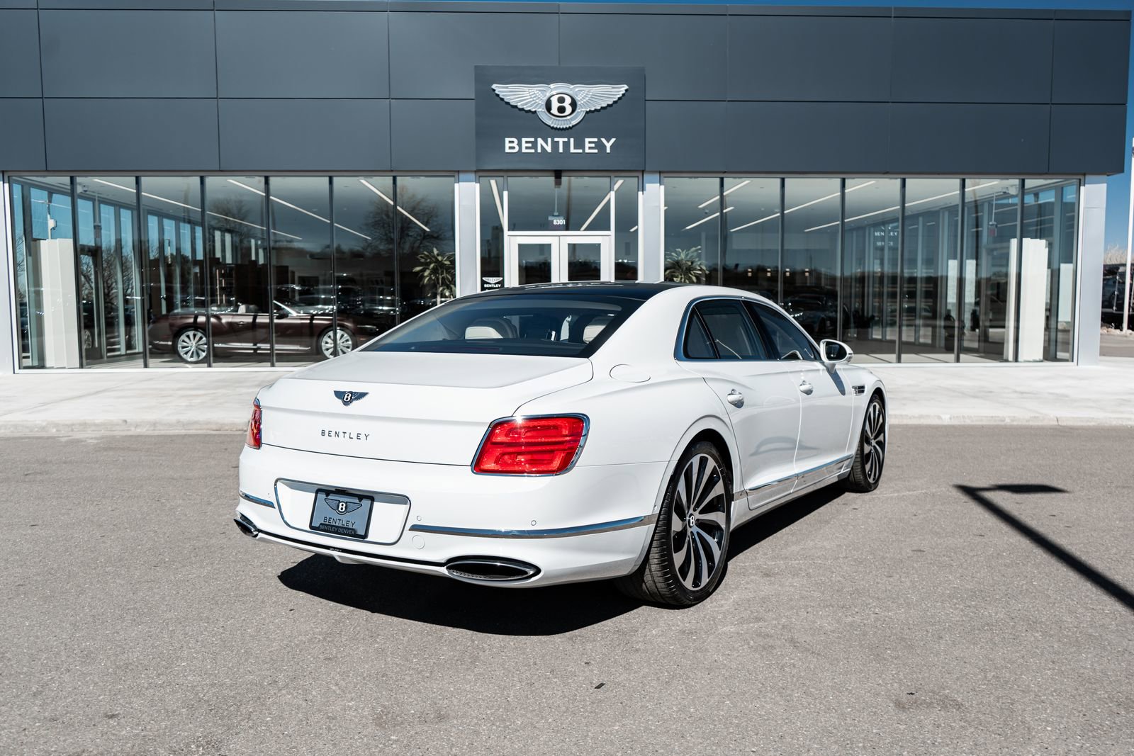 New 2026 Bentley Flying Spur Plug-In Hybrid image 3