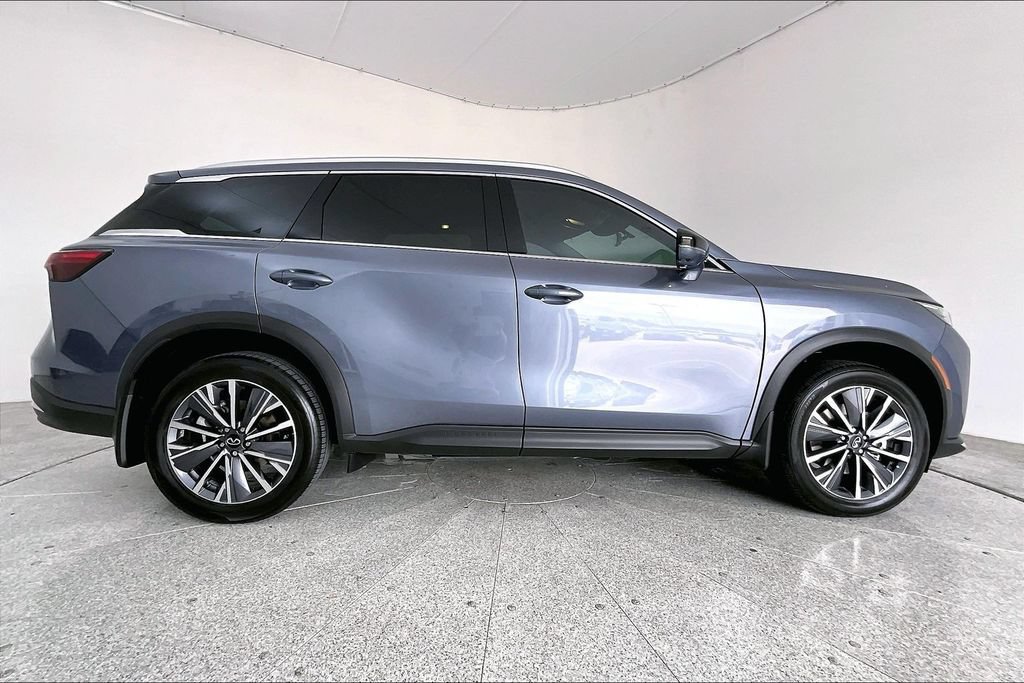 New 2027 INFINITI QX60 Luxe w/ Cargo Package FWD image 8