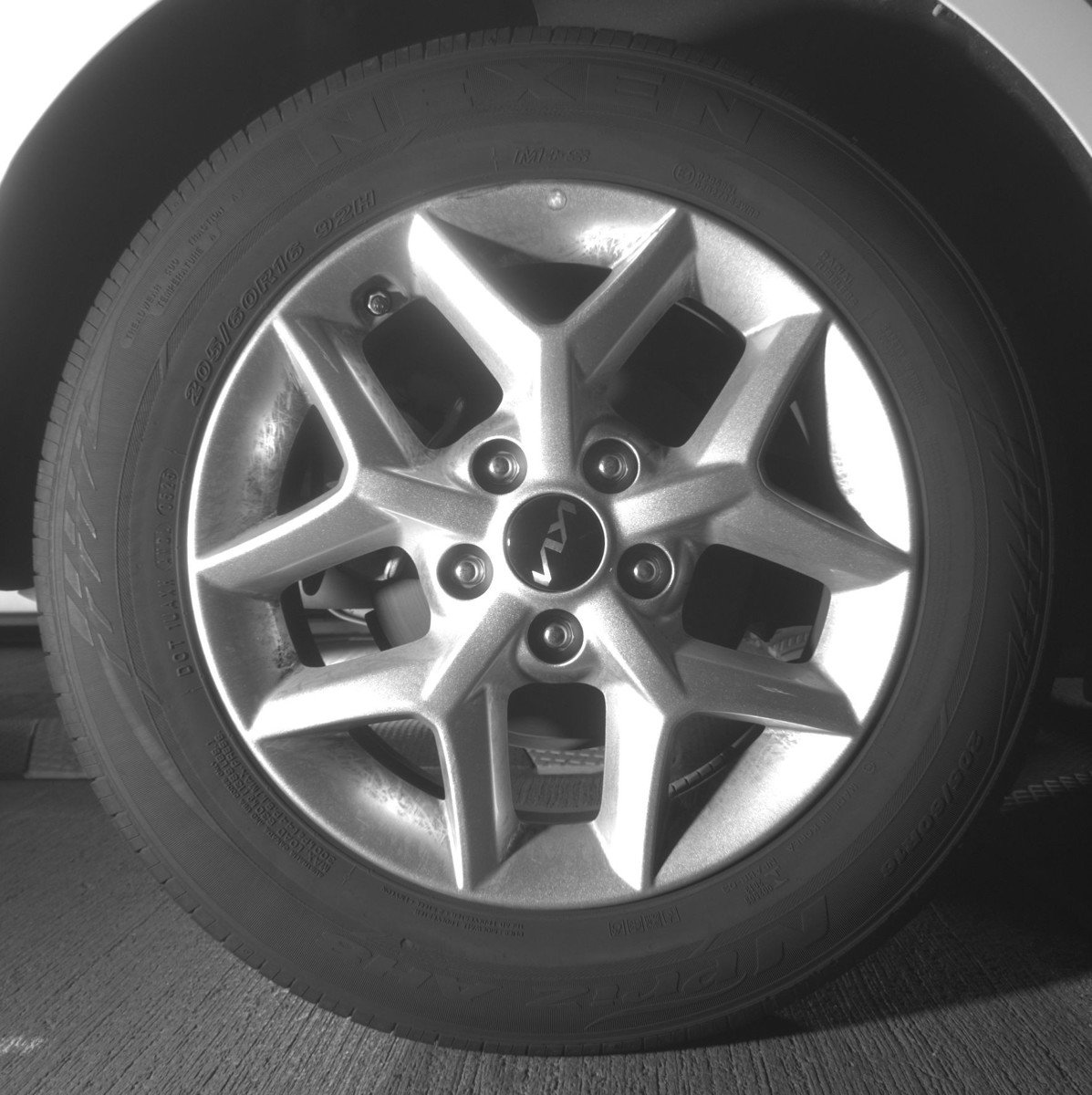 Used 2025 Kia Soul LX w/ LX Technology Package FWD image 15