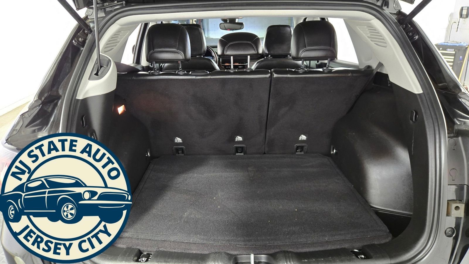 Used 2022 Jeep Compass Trailhawk w/ Trailhawk Elite Group image 33