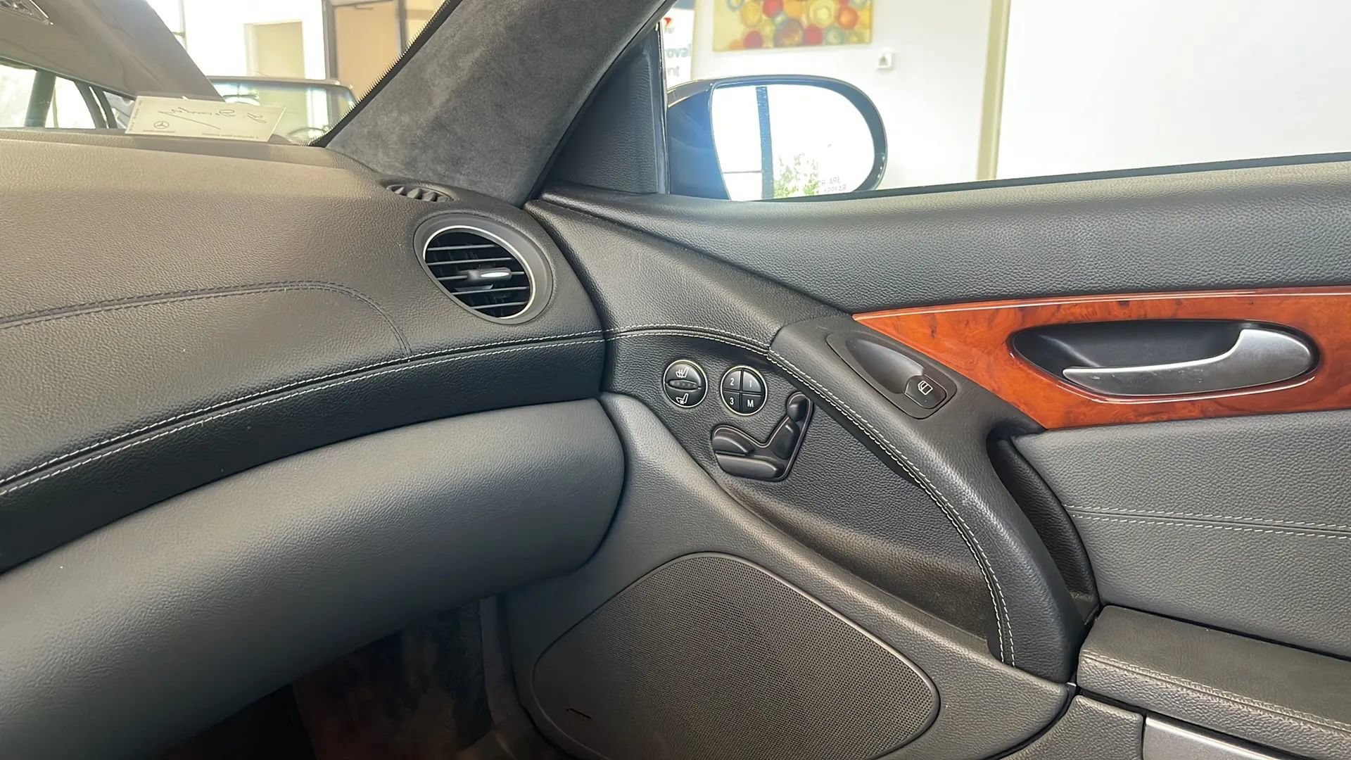 Used 2005 Mercedes-Benz SL 55 AMG image 24