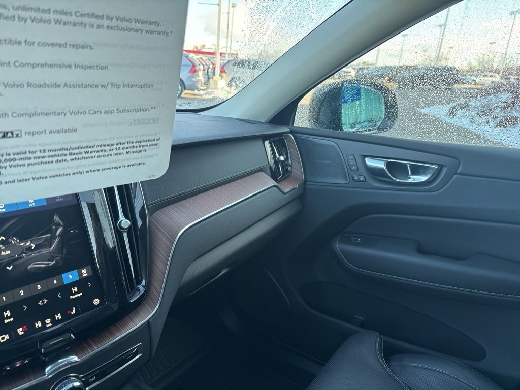 Certified 2024 Volvo XC60 T8 Ultimate w/ Protection Package Premier image 35