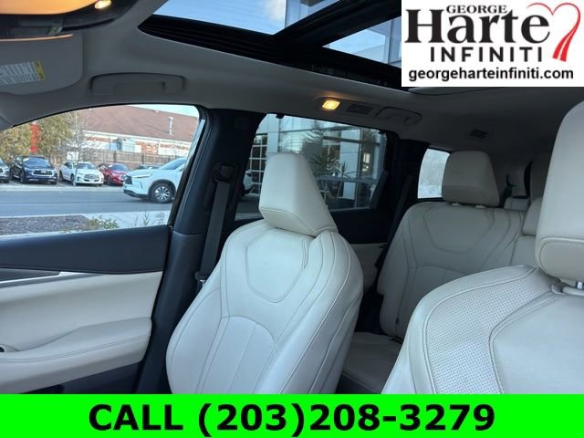 Certified 2023 INFINITI QX60 Luxe w/ Cargo Package image 22