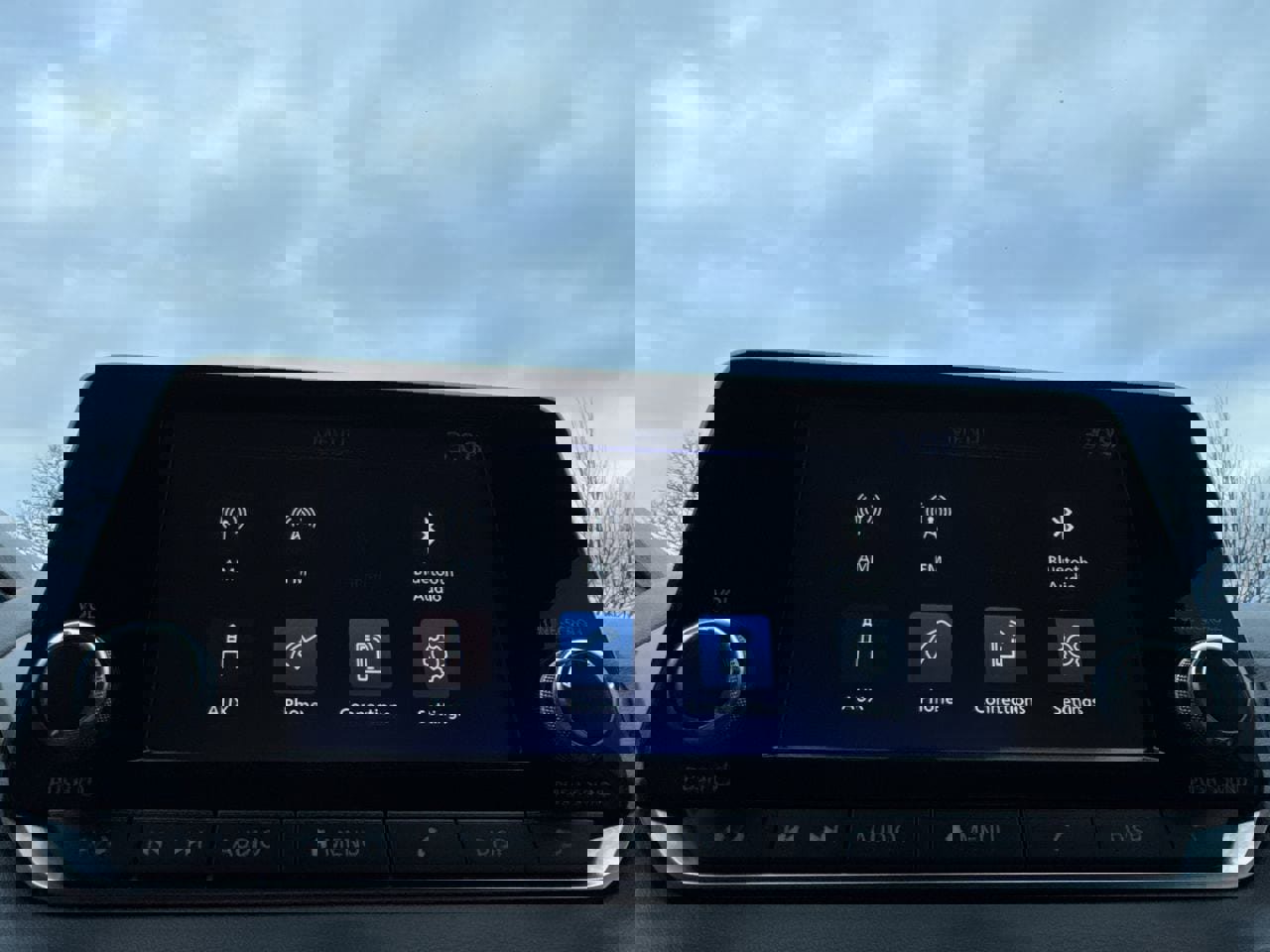 Used 2024 Nissan Sentra S image 17