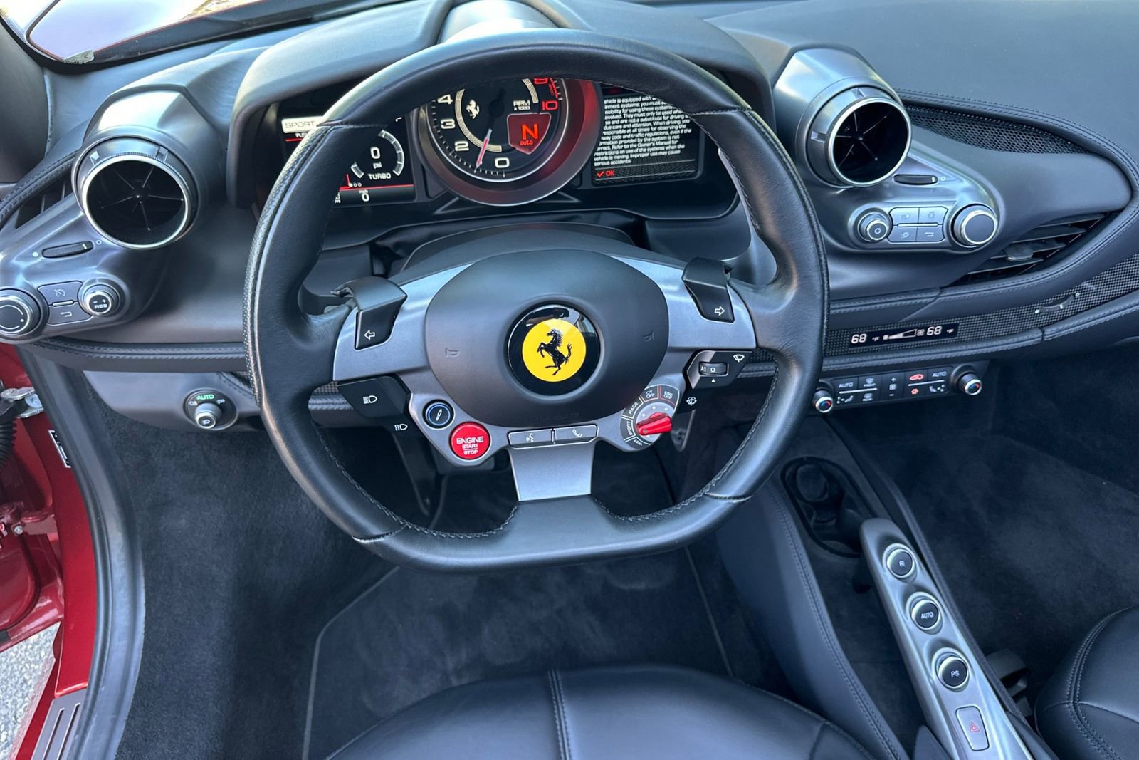 Used 2022 Ferrari F8 Tributo image 16
