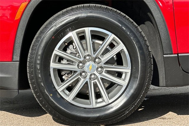 Used 2023 Chevrolet Traverse LT image 29