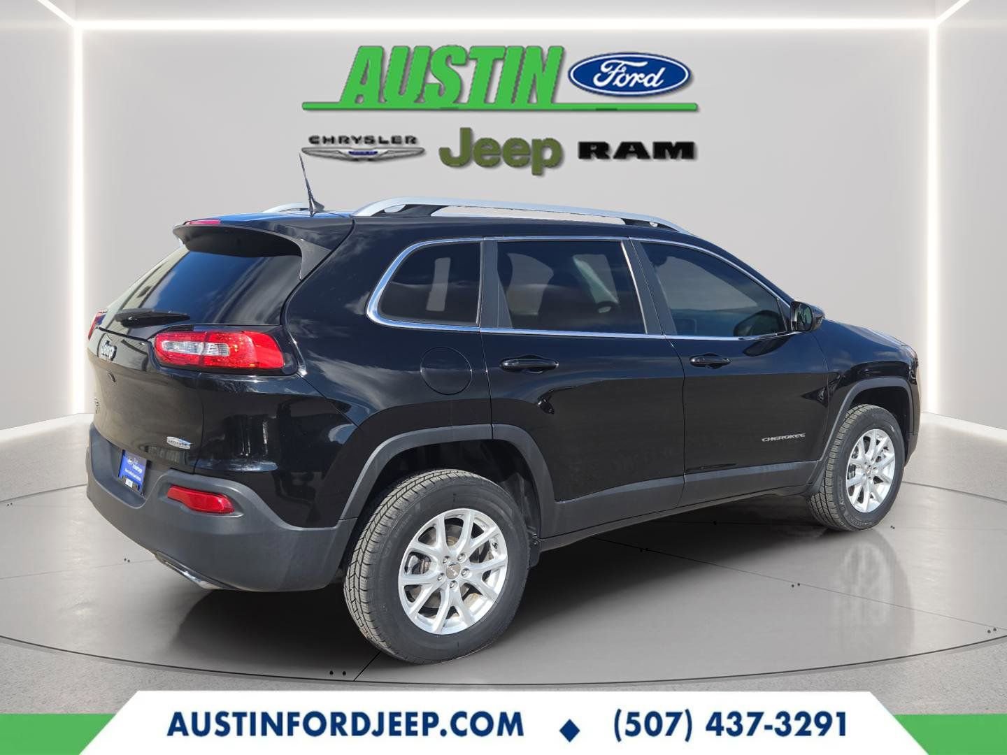 Used 2017 Jeep Cherokee Latitude image 13