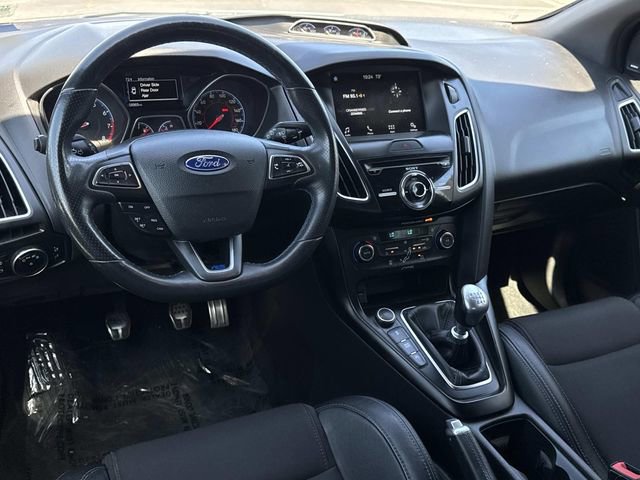 Used 2017 Ford Focus RS AWD/4WD image 10