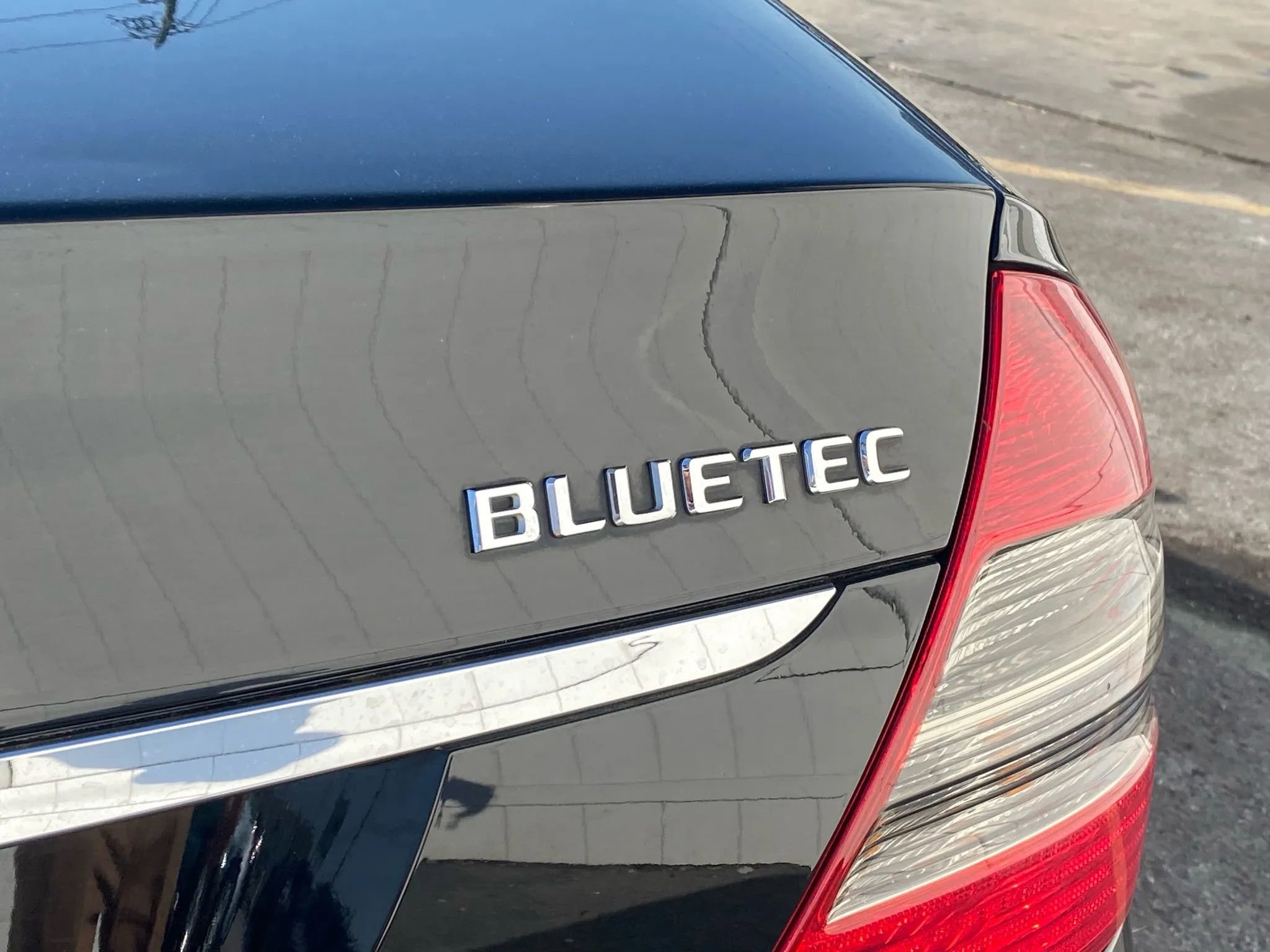 Used 2008 Mercedes-Benz E 320 BlueTEC Sedan image 10