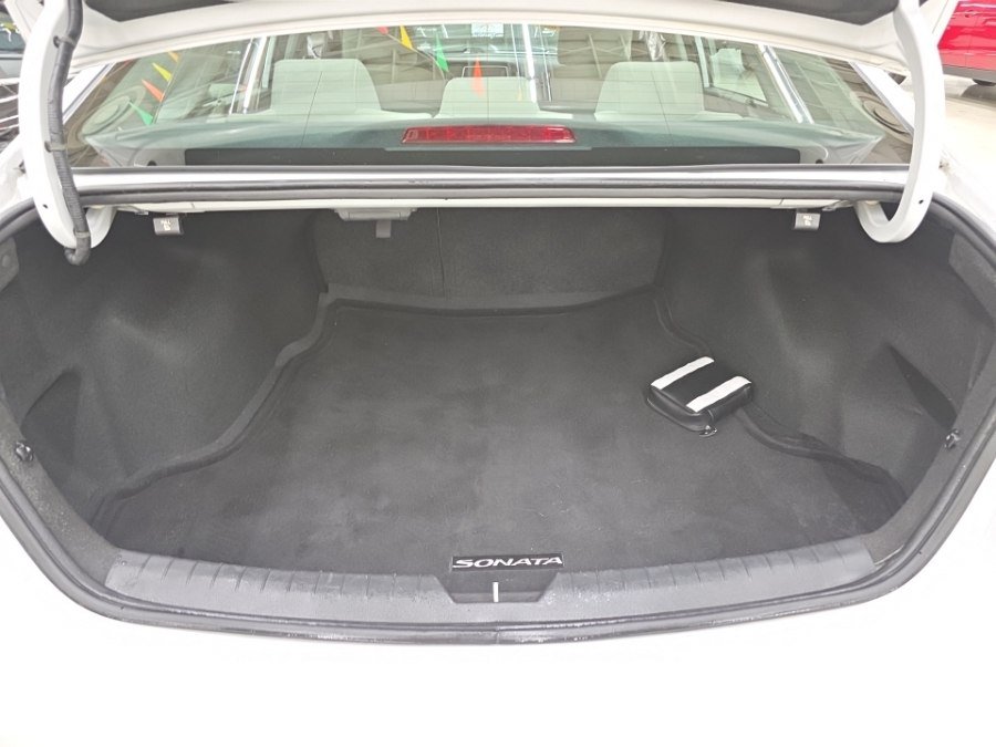 Used 2019 Hyundai Sonata SE w/ Cargo Package FWD image 32