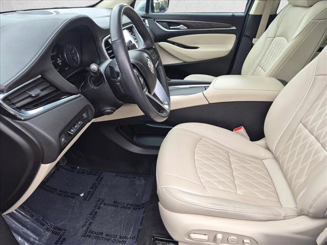 Used 2023 Buick Enclave Avenir w/ Avenir Technology Package AWD/4WD image 11