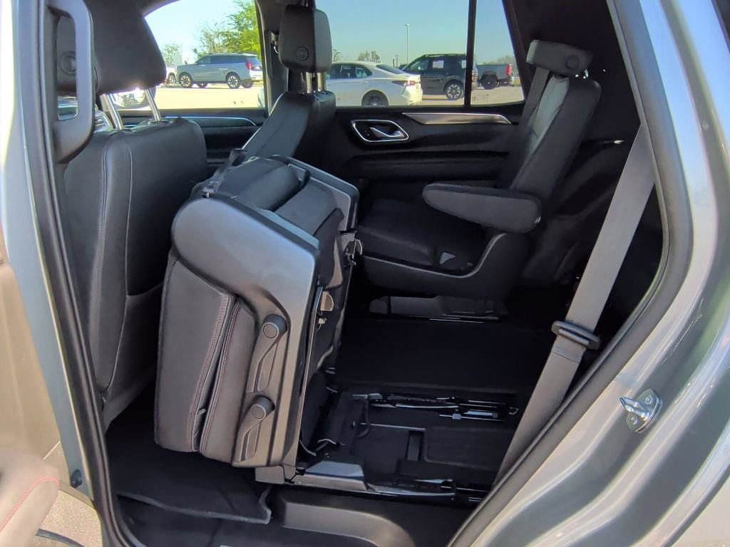 Used 2023 Chevrolet Tahoe RST w/ Luxury Package AWD/4WD image 42