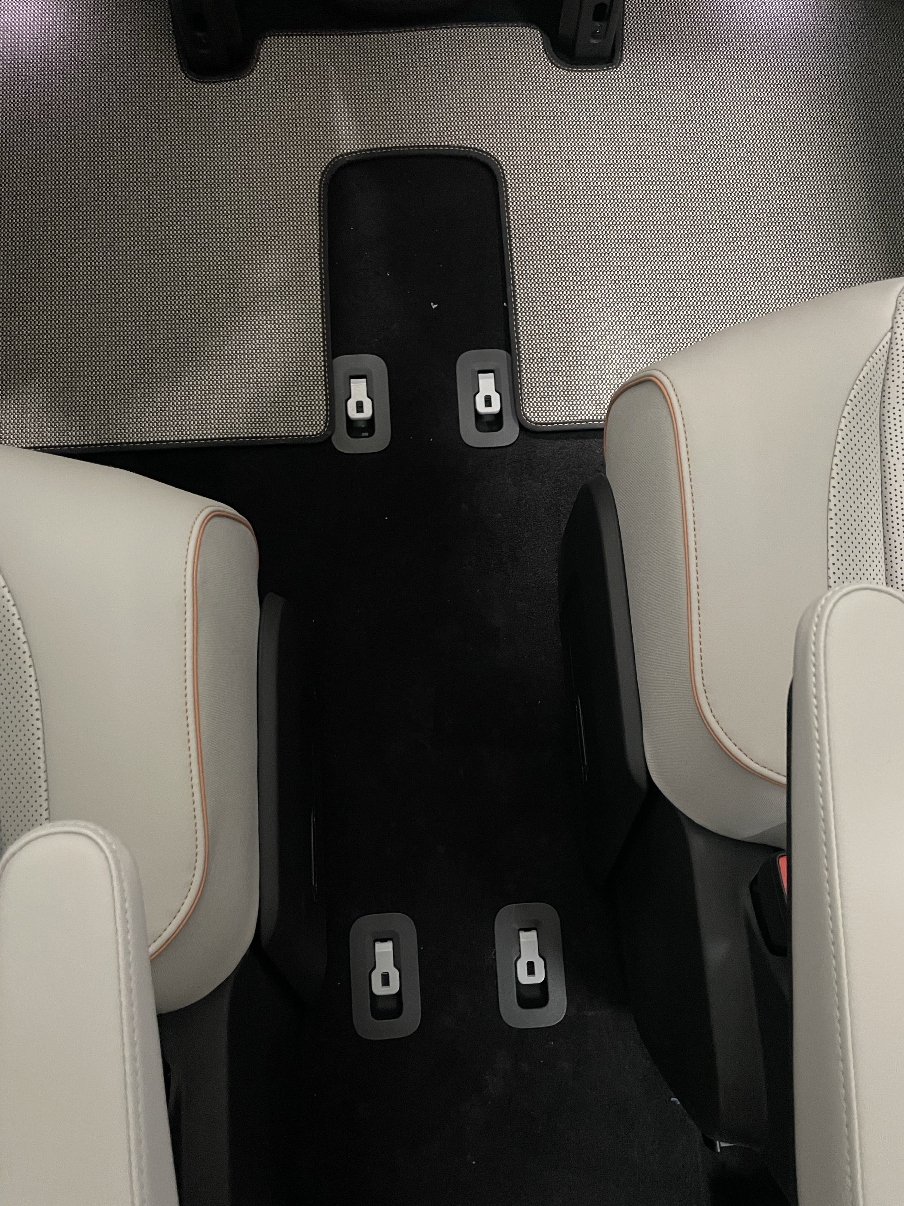 New 2025 Volkswagen ID. Buzz 1st Edition image 22