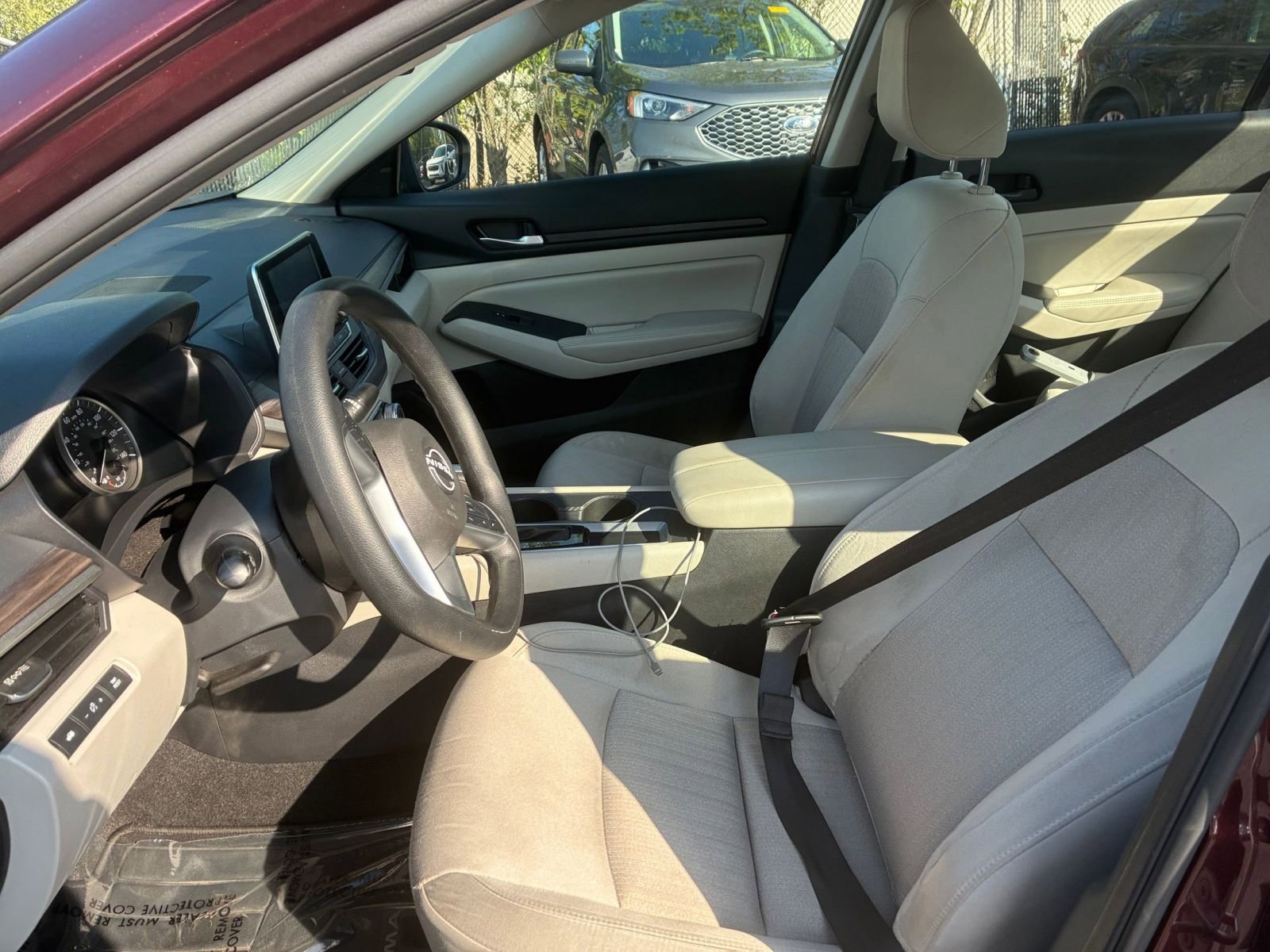 Used 2025 Nissan Altima 2.5 SV FWD image 22