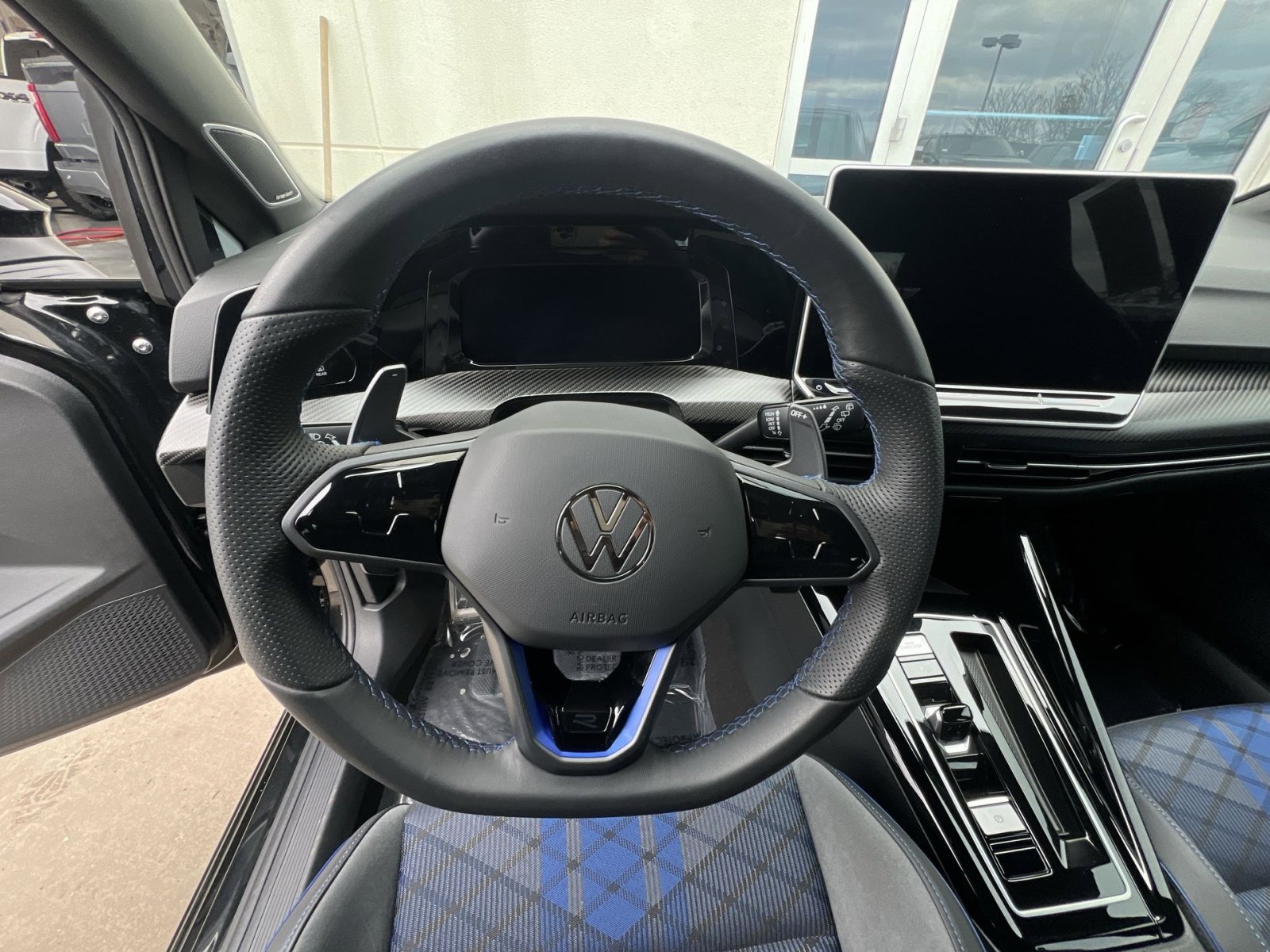 Used 2025 Volkswagen Golf R Black Edition image 16