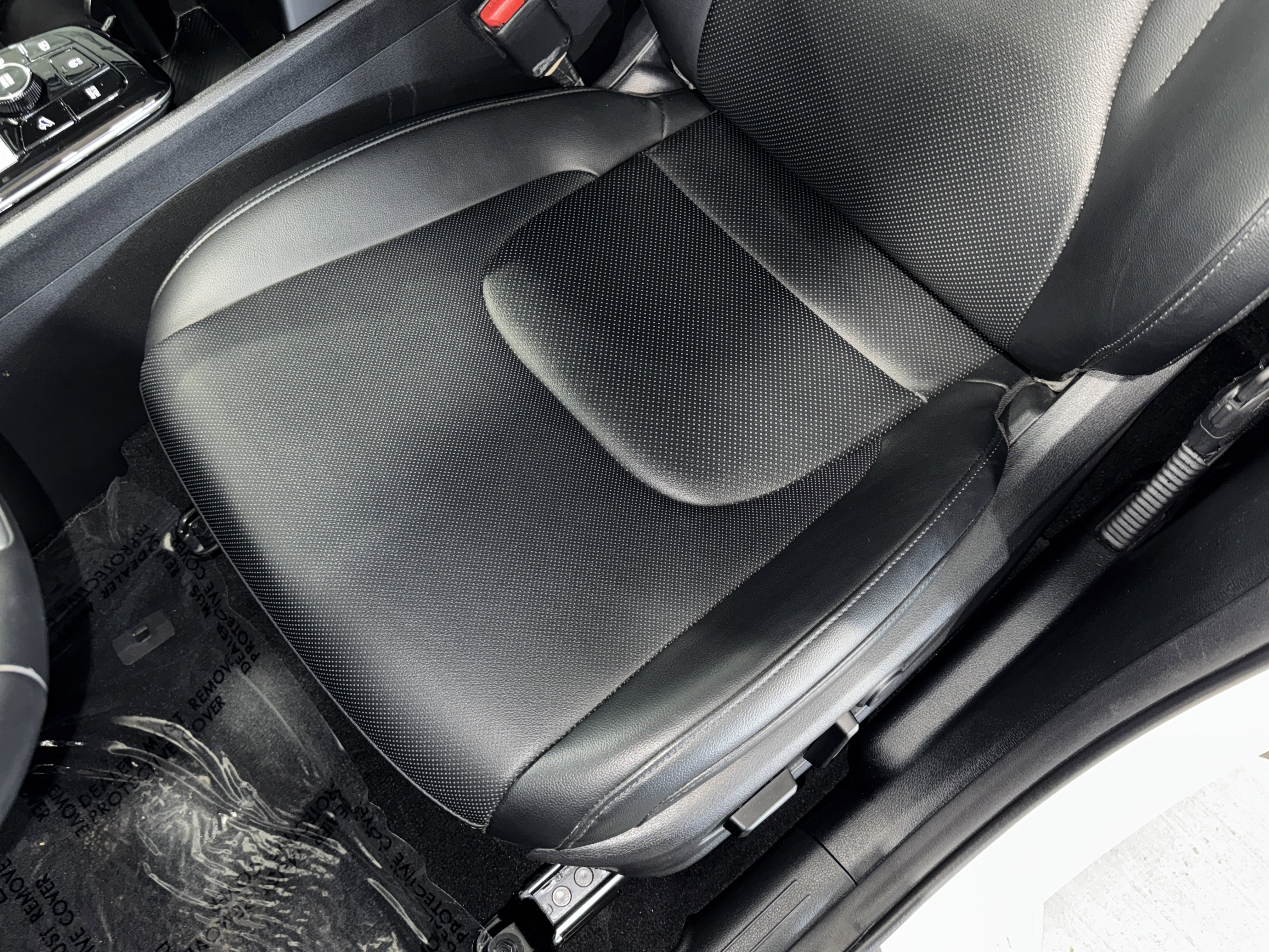 Used 2023 Kia Sportage EX FWD image 33
