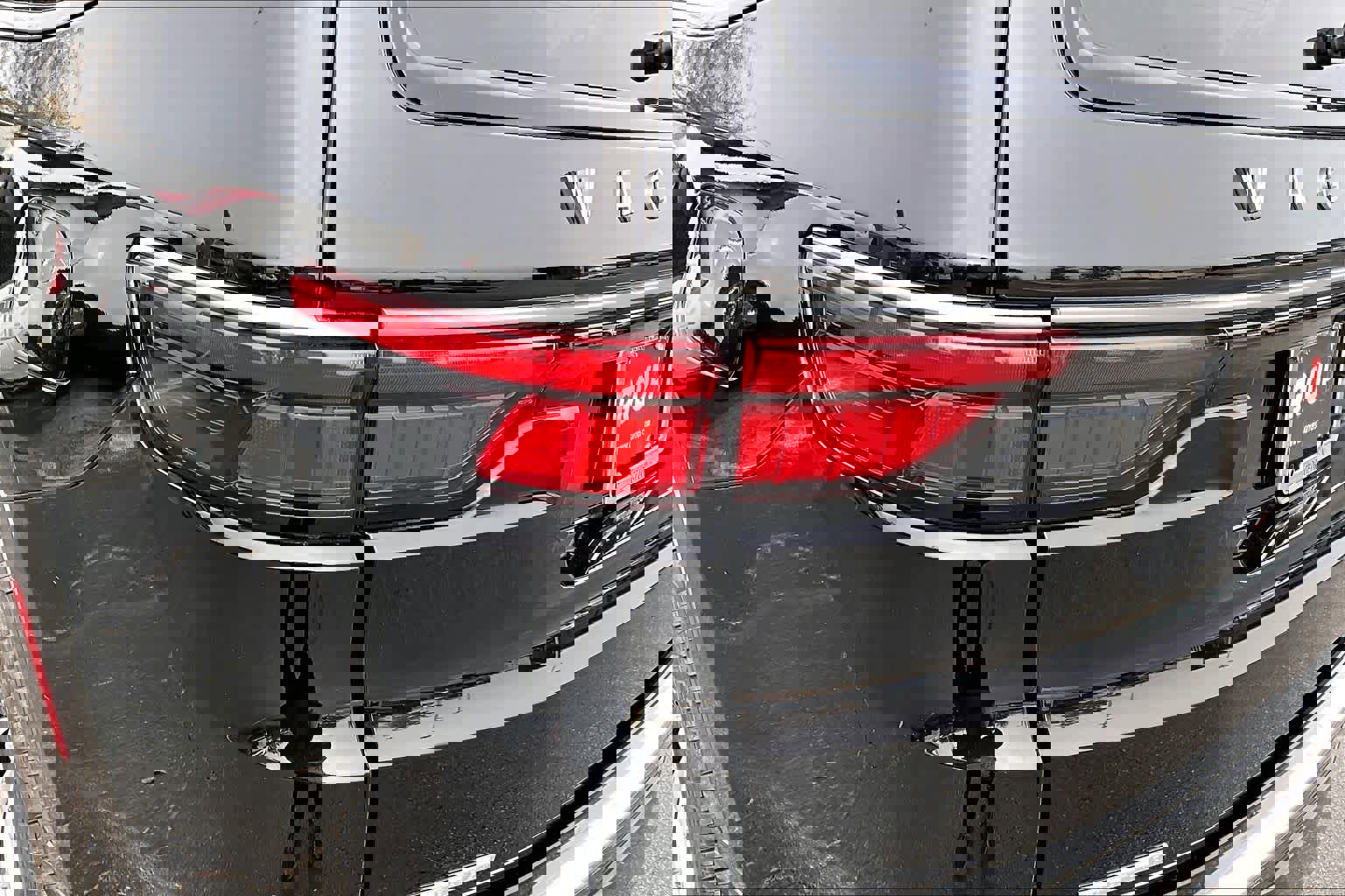 Used 2022 Jeep Wagoneer Series III w/ Premium Group I image 28