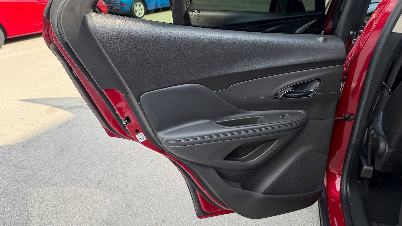 Used 2019 Buick Encore Preferred w/ Safety Package FWD image 20