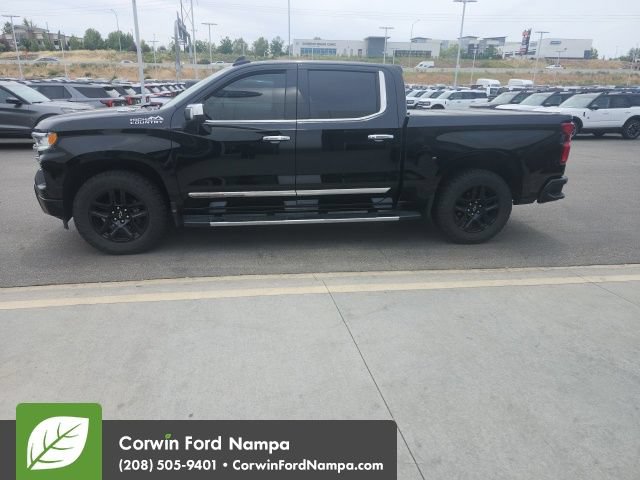 Used 2022 Chevrolet Silverado 1500 High Country AWD/4WD image 13